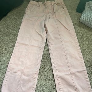 It has a little black mark on the leg